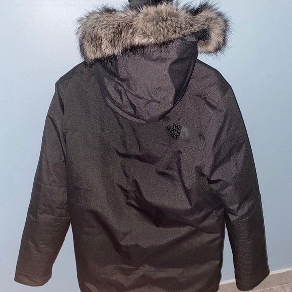 North Face 550 Down Parka — 9.5/10 condition - Picture 2 of 5